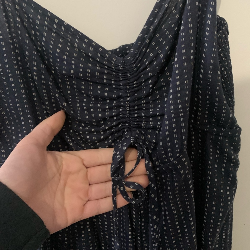 Small O’Neill romper - Picture 2 of 6